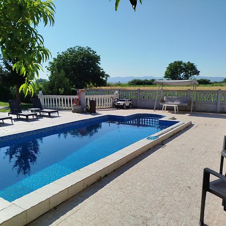 V & V Villa Lalince Екстер'єр фото