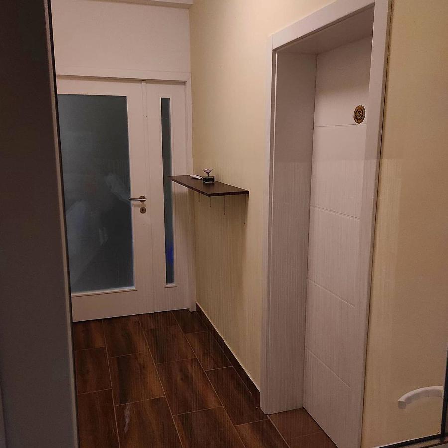 V & V Villa Lalince Екстер'єр фото